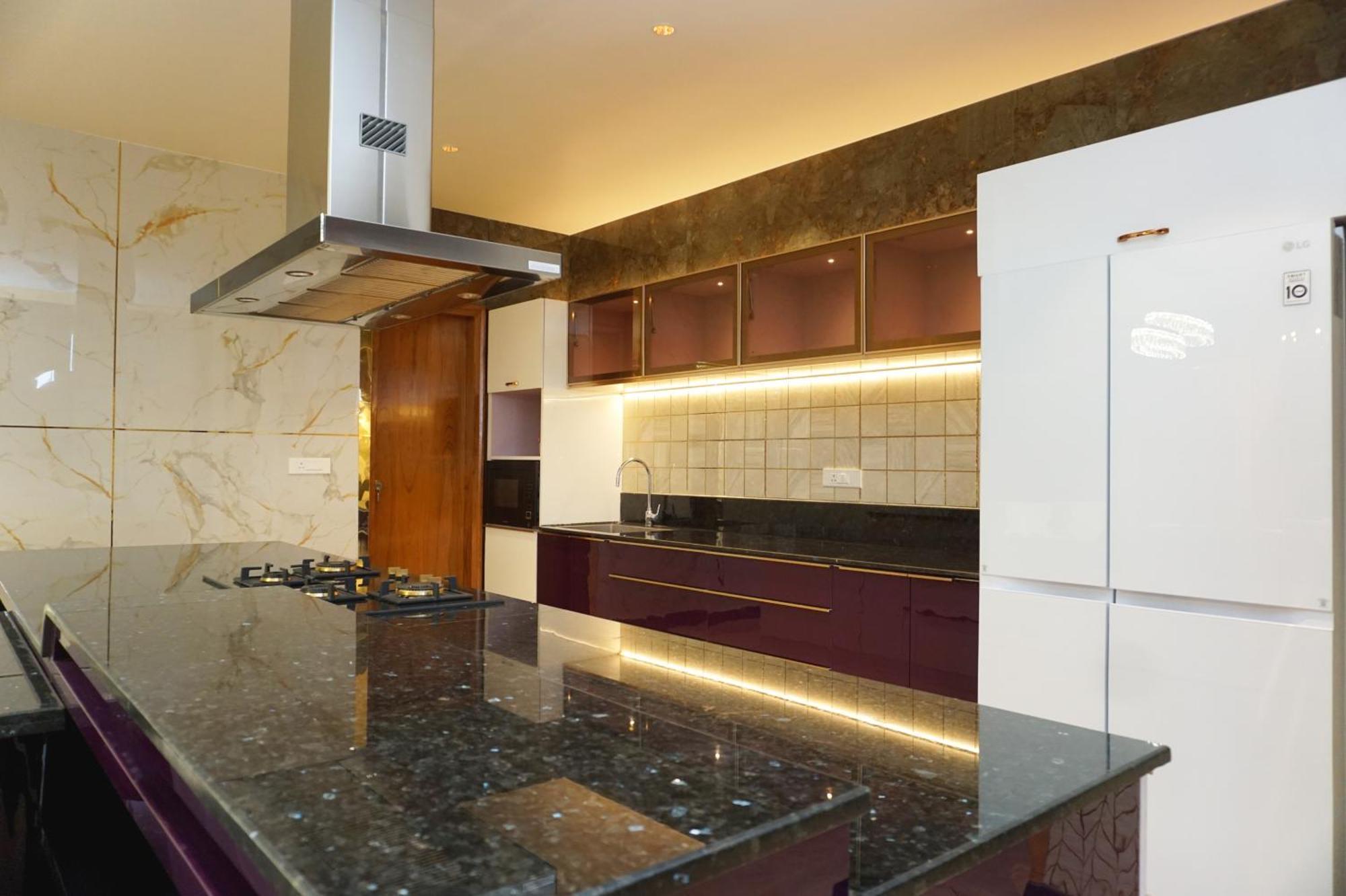 شقة The Pentouz On 100 Feet Road Indiranagar - An Urban Luxury Retreat بنغالور المظهر الخارجي الصورة