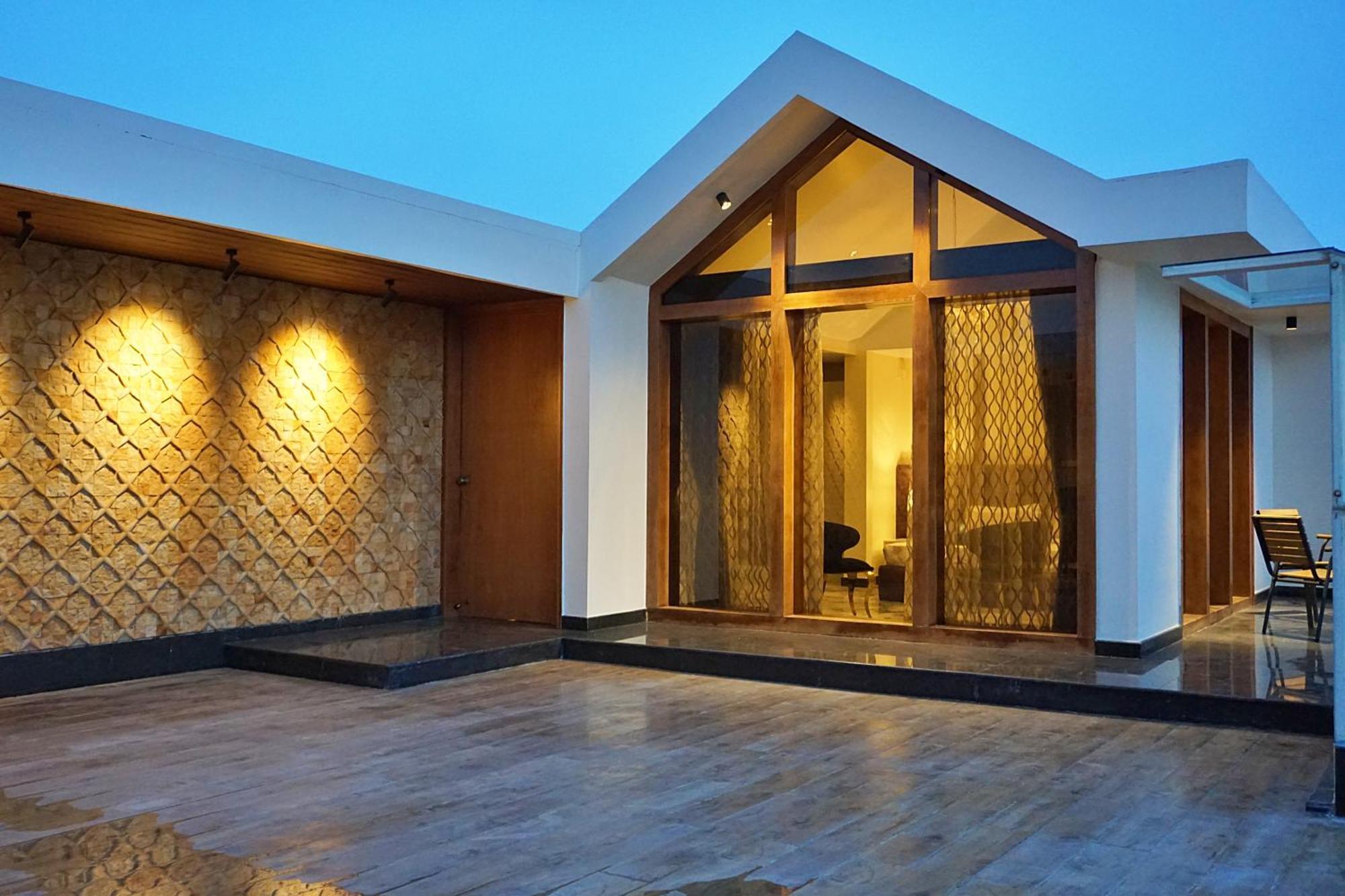 شقة The Pentouz On 100 Feet Road Indiranagar - An Urban Luxury Retreat بنغالور المظهر الخارجي الصورة
